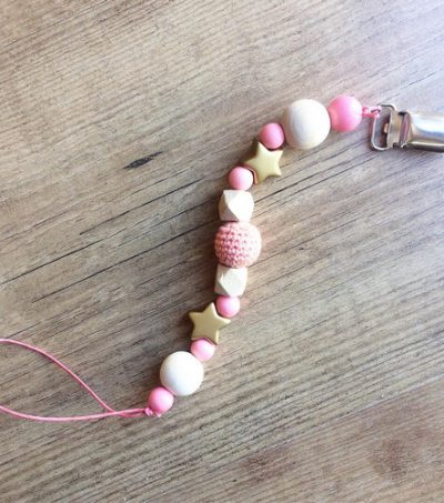 Attache Sucette rose bonbon