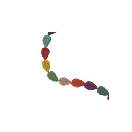 Howlite feuille 13x9mm ép.5mm Muticolore, le fil de 40cm  - 1