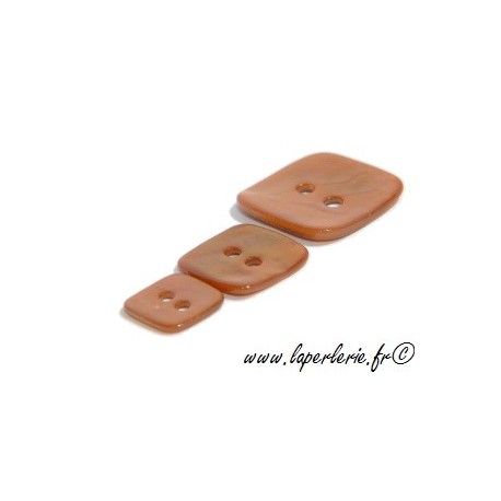 Bouton de nacre carré diam.15  CANNELLE  - 1