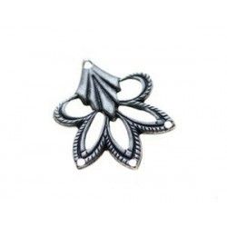 Filigree lys flower 21x17mm OLD SILVER COLOR