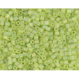 Cube Miyuki 1.8mm 143 Transparent Chartreuse, les +/- 8g