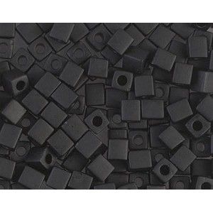 Cube Miyuki 4mm 4SB401F Black Mat les 10 g
