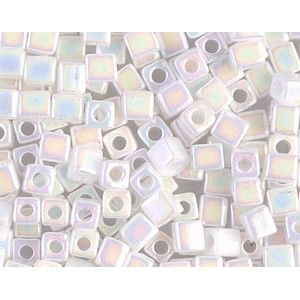 Cube Miyuki 4mm 4SB402R Opaque White AB, les 10g