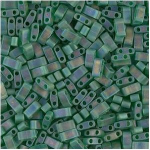 Half Tila 146FR Matte Transparent Green AB x 7.5g