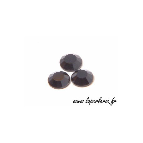 Strass à coller 6 mm JET x8  - 1