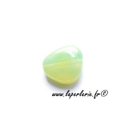 Triangle bords arrondis 18X17mm JADE OPAL  - 1