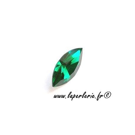 Navette 4200 15X7mm EMERALD  - 1