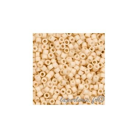 DB0353 Delica Miyuki 11/0 Matte opaque antique beige, le tube de 7g.  - 1