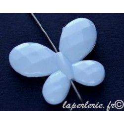 Polyester faceted butterfly 30x23mm WHITE x2