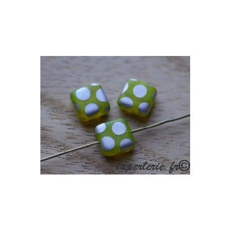Carré à pois 8x8mm ép 3.6mm VERT ANIS MAT x4  - 1