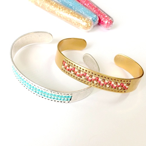 Bracelet en tissage Miyuki avec Delicas